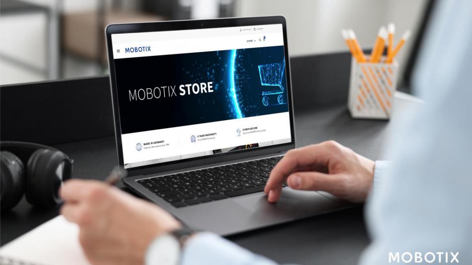 MOBOTIX Store on Laptop
